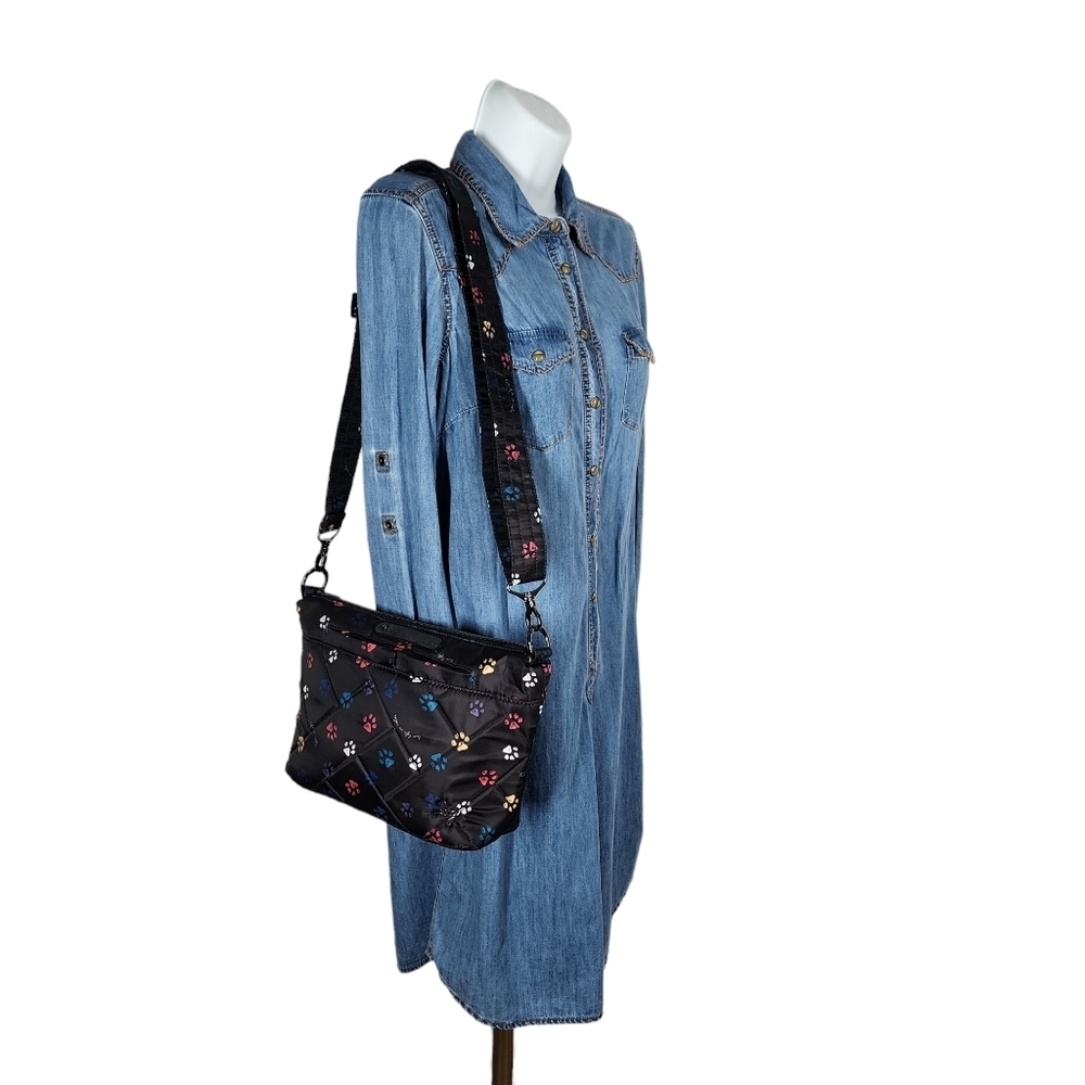 LUG FLARE QUILTED CROSSBODY WITH MATCHING TENDU ZIP AROUND WALLET PAW/BLACK
